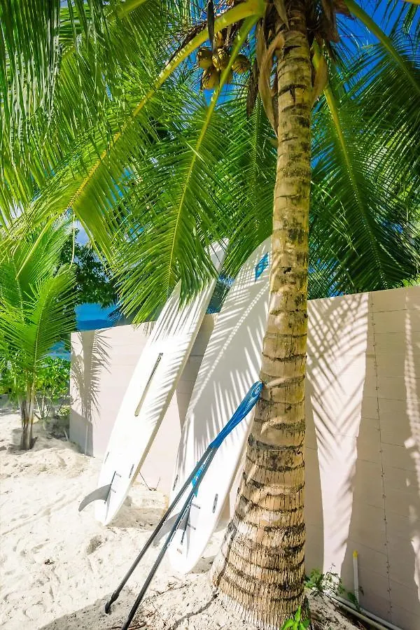 Pineapple Beach Villas Baie Lazare