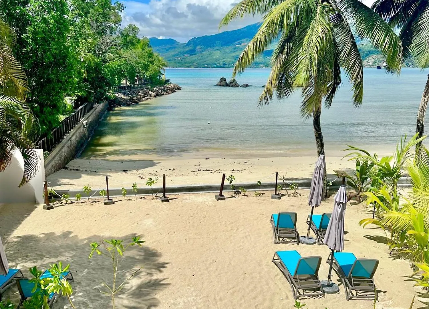 Pineapple Beach Villas Baie Lazare  Seychelles