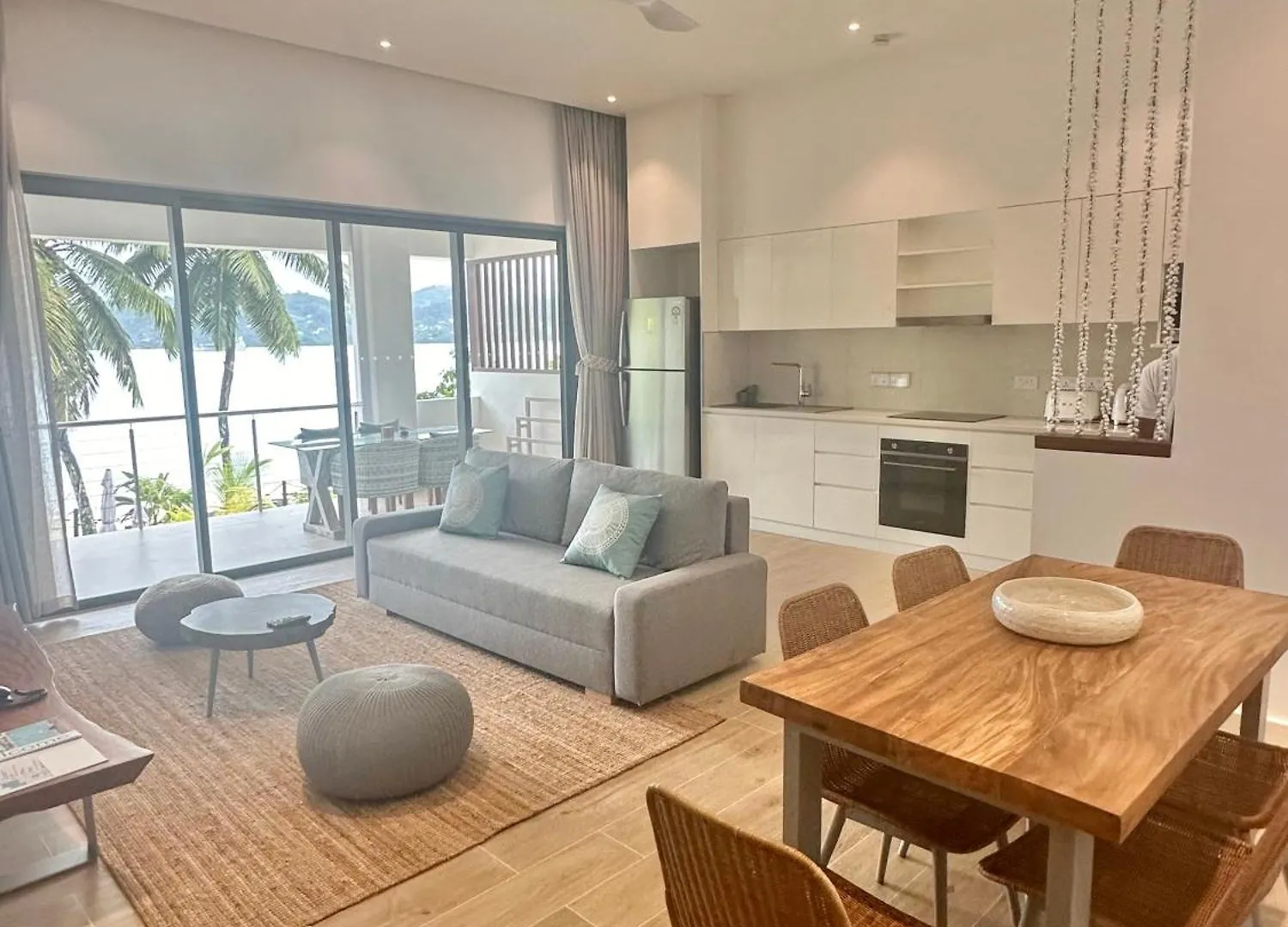 Pineapple Beach Villas Baie Lazare  0*, Baie Lazare (Mahe)